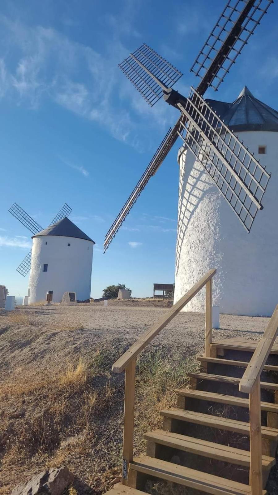Rosales En El Corazon De La Mancha * Puerto Lápice